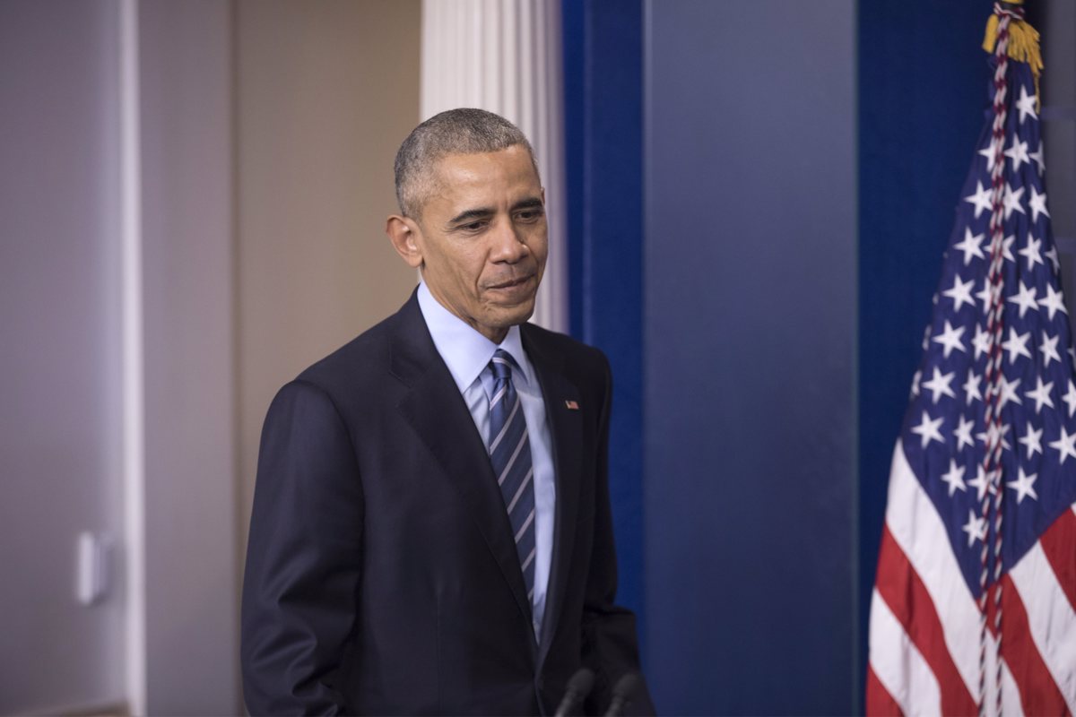 Obama v dramatičnem tonu razglasil sankcije proti Rusiji zaradi hekerskih napadov