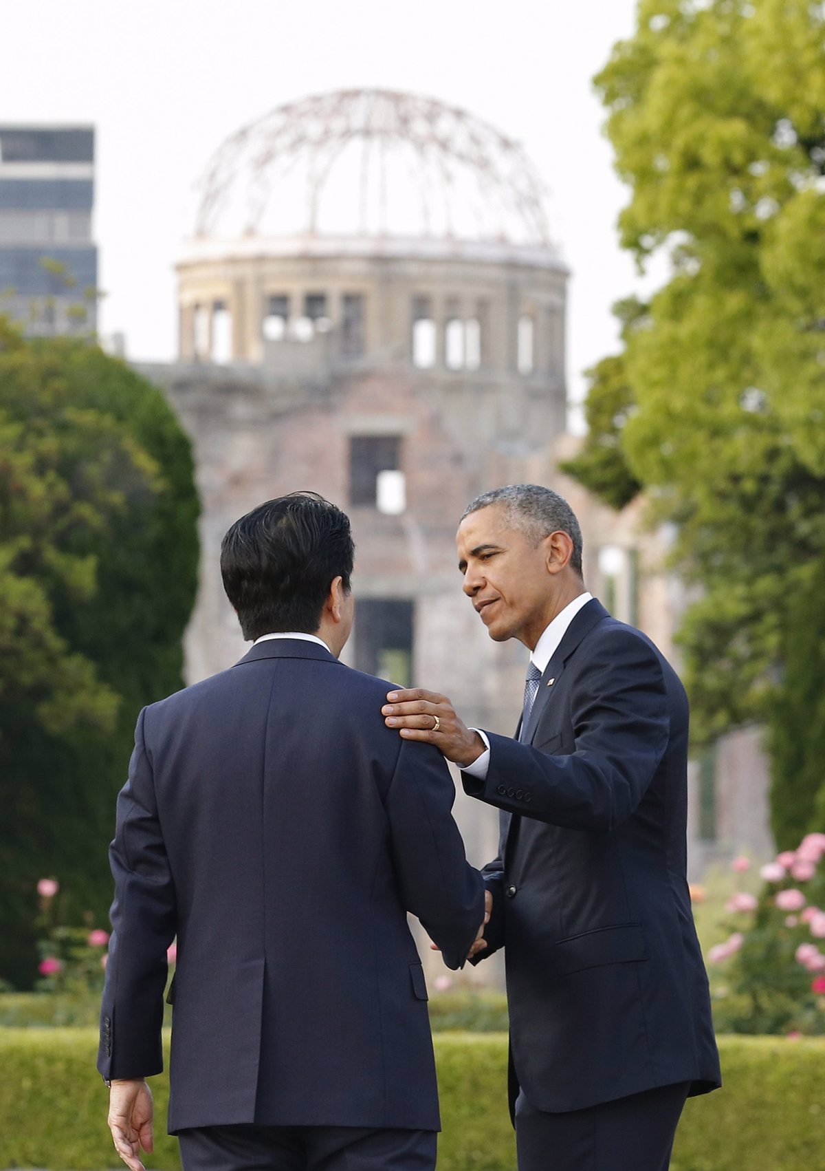 Japonski premier se je poklonil žrtvam napada na Pearl Harbor