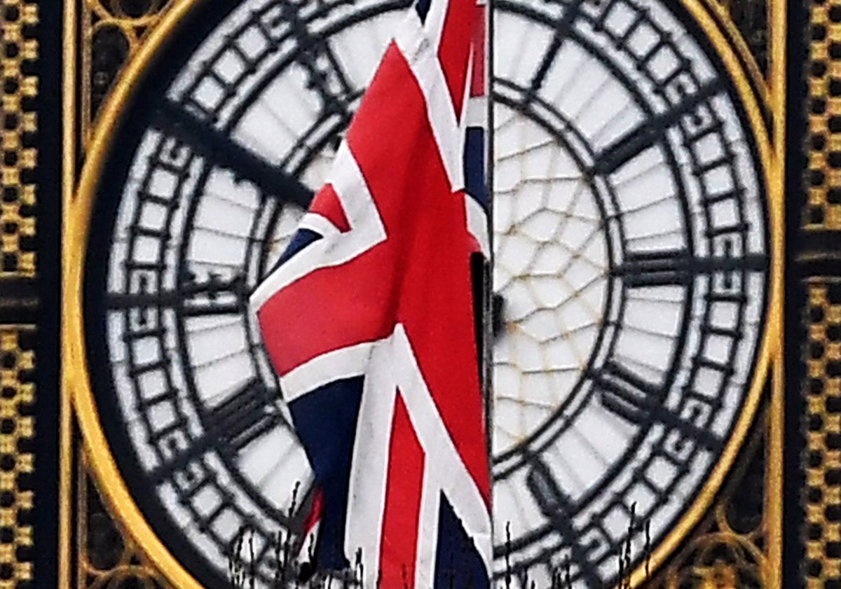 Zakon o brexitu čez prvo oviro v britanskem parlamentu