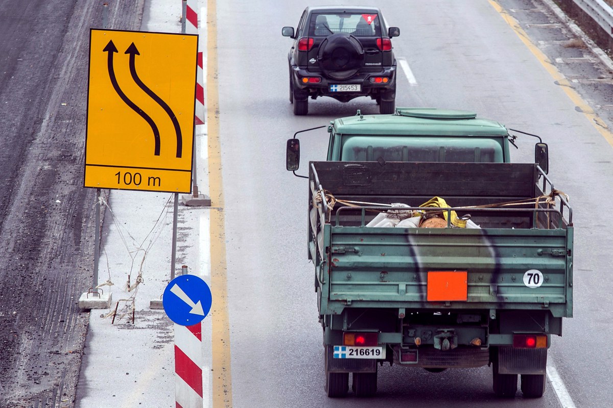 V Solunu evakuirali 72.000 ljudi in odstranili staro bombo