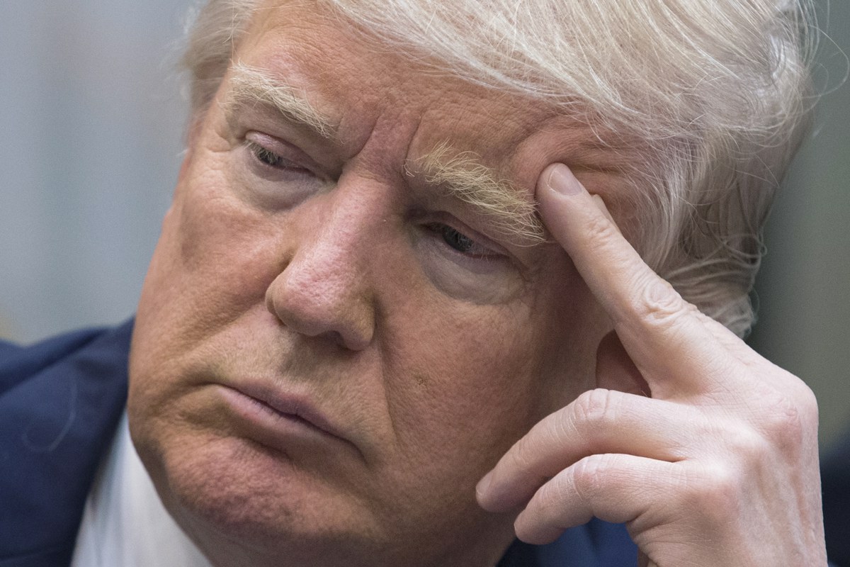 Zaradi snežnega neurja srečanje Merklove in Trumpa preloženo