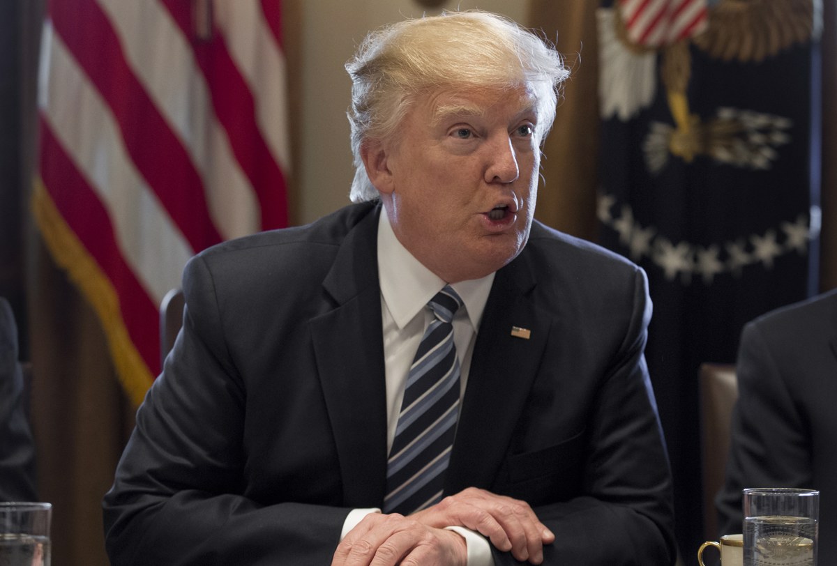 Bela hiša omilila Trumpove izjave o prisluškovanju