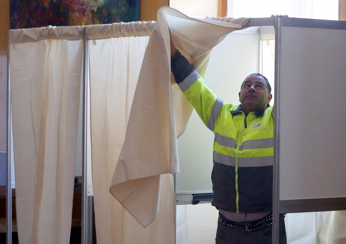 Na francoskih čezmorskih ozemljih že potekajo predsedniške volitve