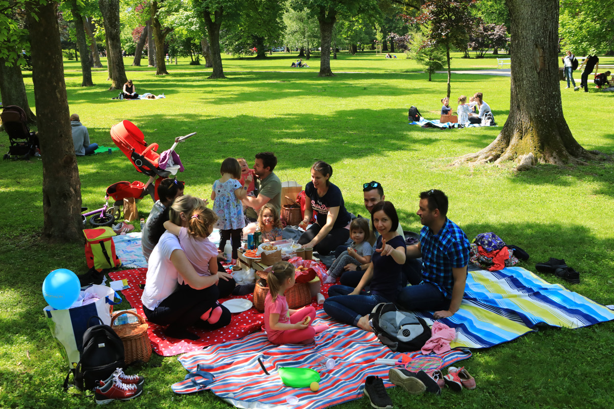 (FOTO) Mestni piknik: Košarice pošle do 13. ure