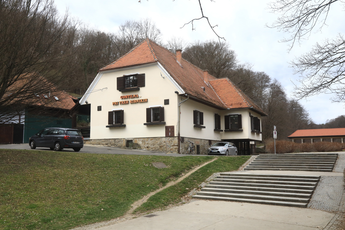 Mariborska občina kupuje gostilno Pri treh ribnikih