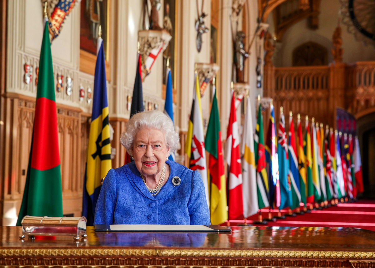 Oblačni platinasti jubilej kraljice Elizabete
