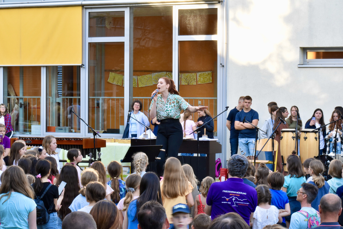 Dobromajski koncert: Z glasbo polepšali dan
