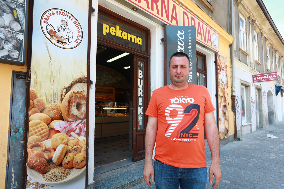 Sylë Krasniqi mariborski občini sporoča, da bo na prihodnji dražbi ponovno prisoten. 