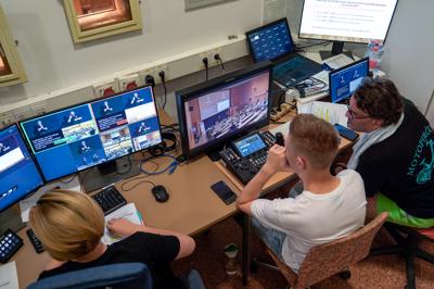 Življenja gluhih kroji večinsko okolje