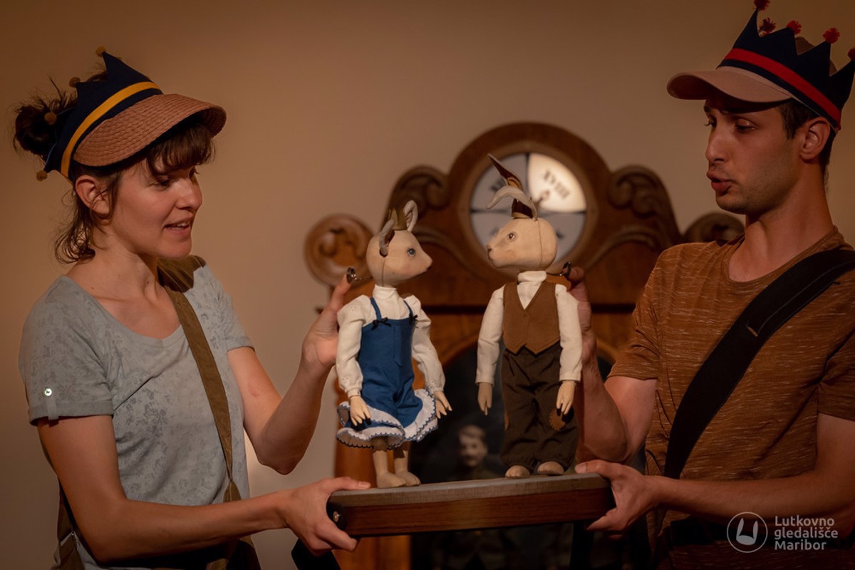 (PRED PREMIERO) Lutkovna predstava kot voden ogled Minoritov
