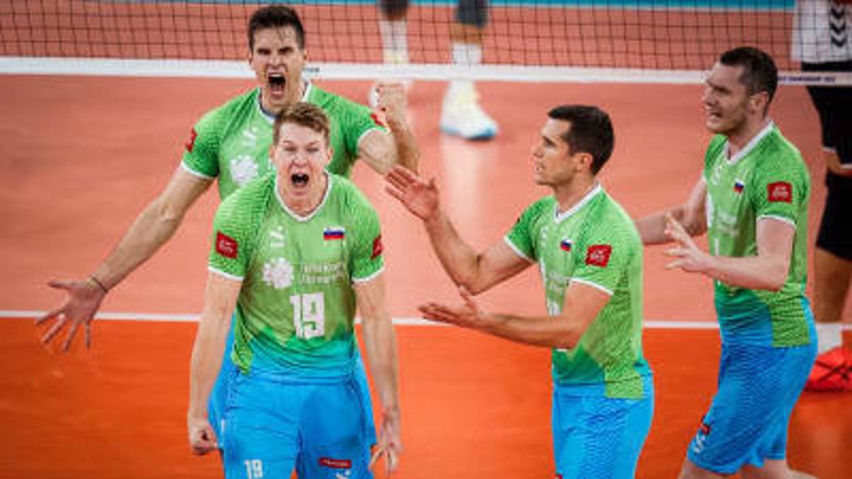 (FOTO) Nemci še drugič na kolenih, slovenski odbojkarji so v četrtfinalu