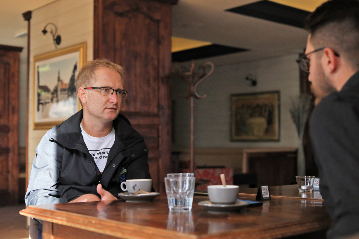 Grema na kafe s Primožem Merfom: Mladi po neuspehih ne smejo kar obupati