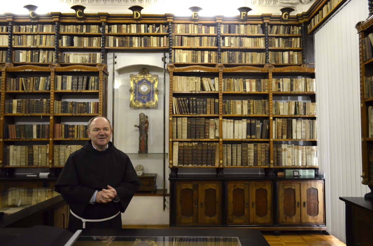 (REPORTAŽA) Na obisku v ptujski minoritski knjižnici: Kako se je tukaj znašel Koran?