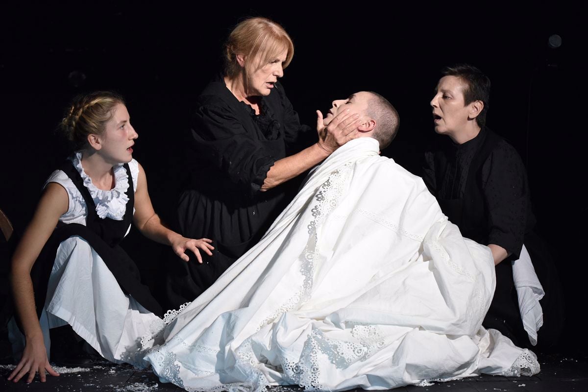 Grumova nagrada Anji Novak Anjuti