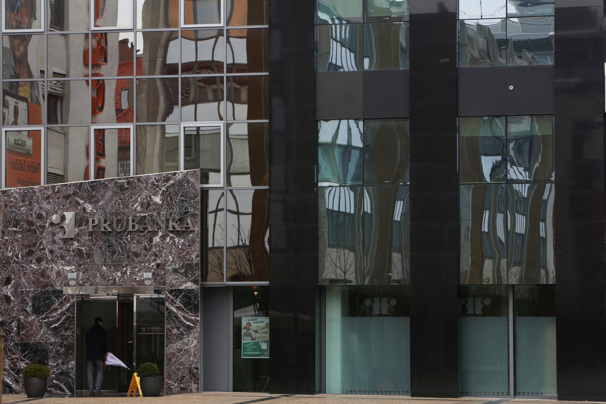 Obtoženih iz Probanke, CPL in Avtotehne ni bilo na predobravnavni narok