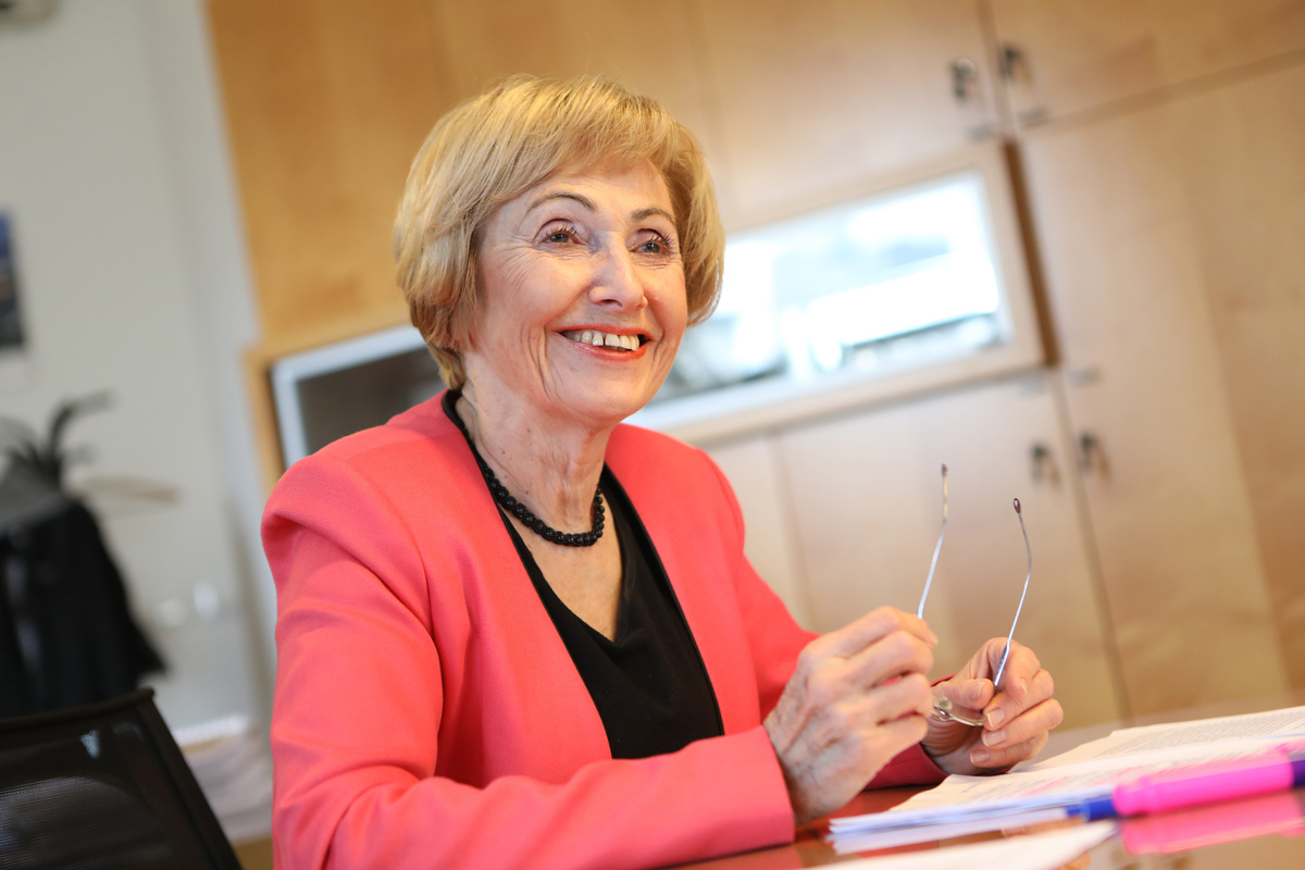 Več deset zaposlenih v UKC Ljubljana nepooblaščeno vpogledalo v zdravstveno kartoteko Milojke Kolar Celarc