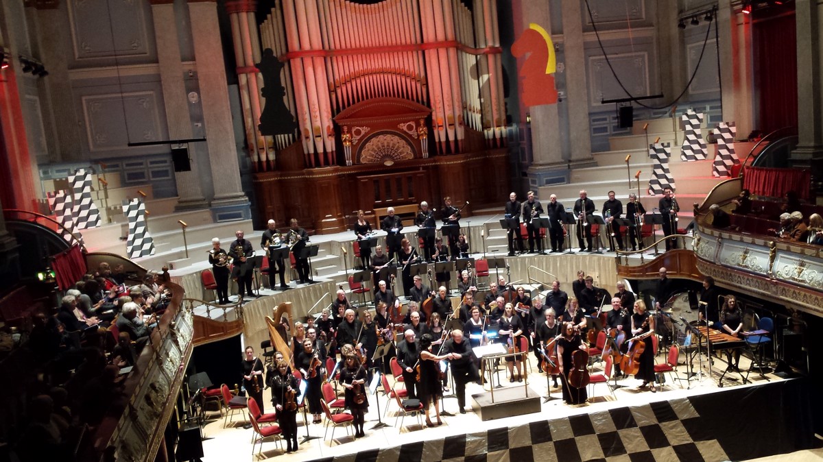 Svetovna premiera v Angliji