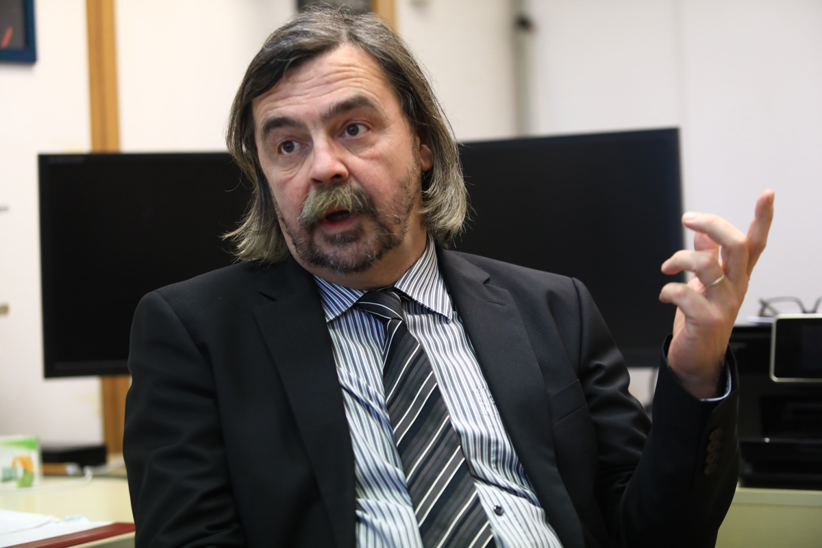 Težave zaradi pisma bralcev: Vsebina kritike pred objavo na ušesa kritiziranim?