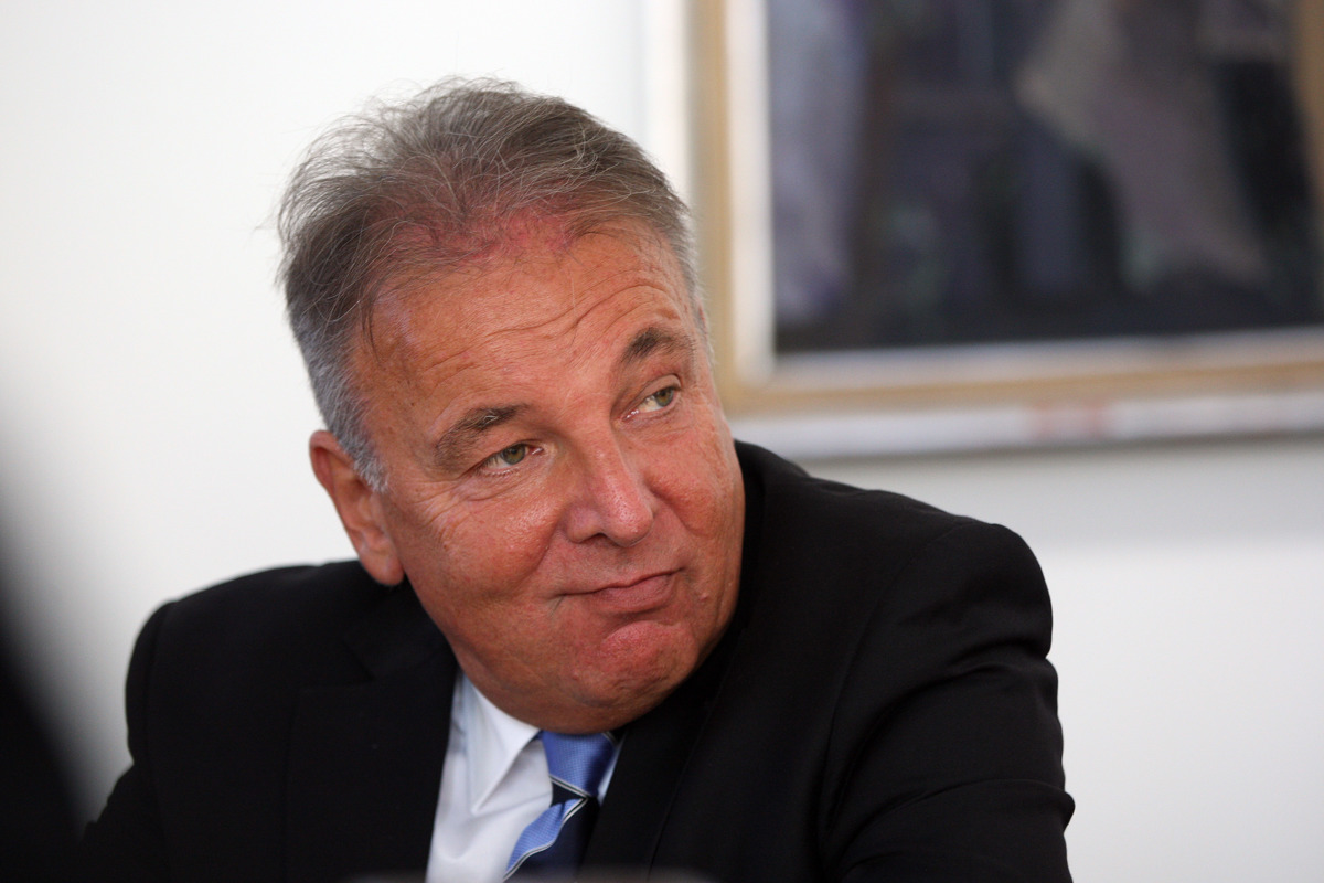 Koalicijsko usklajen proračun, opozorila o nerealnih osnovah iz SDS