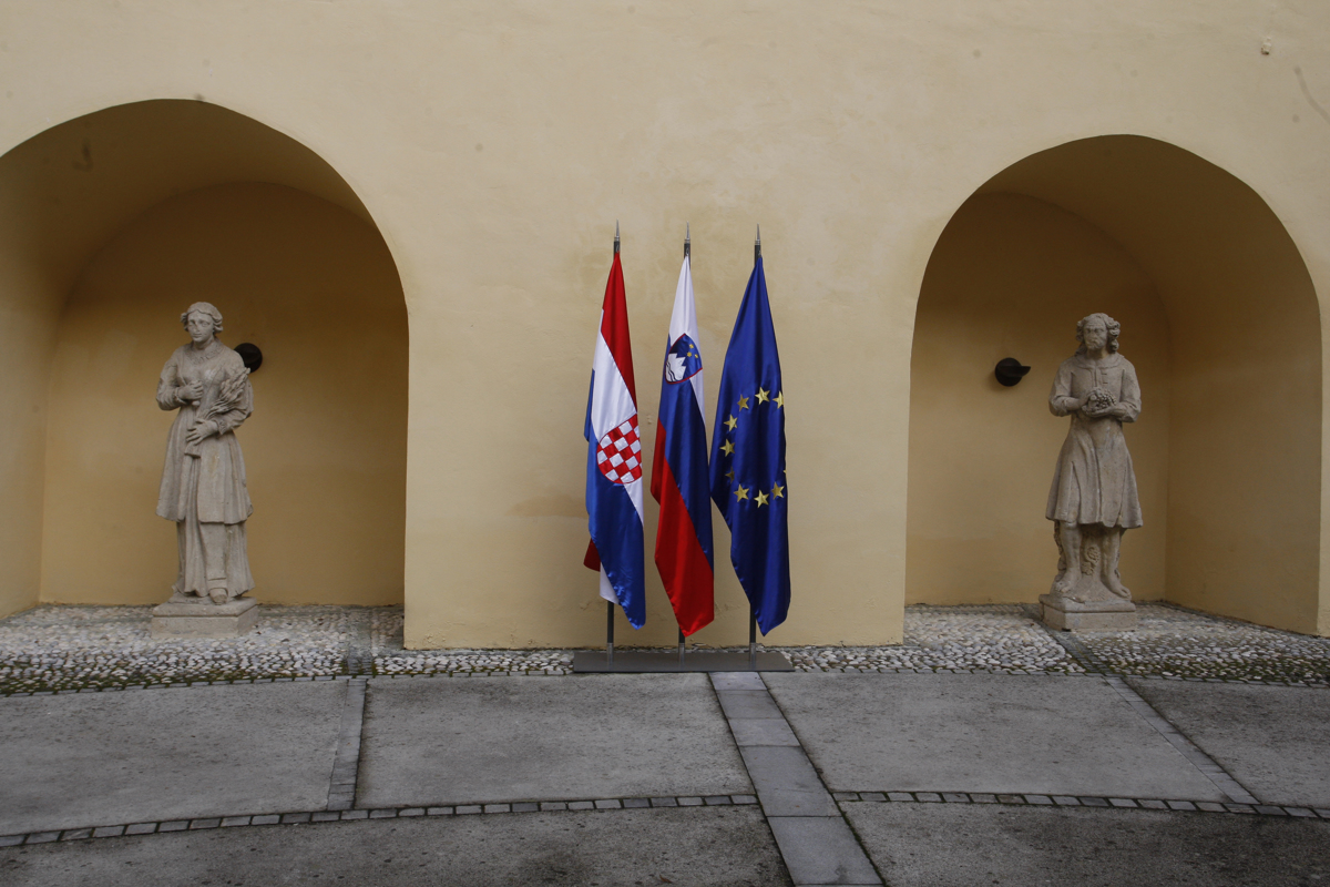 Duhovnika Tolja, ki se je ob pritiskih na Pop TV skliceval na hrvaško vlado, očitno ne bodo preganjali