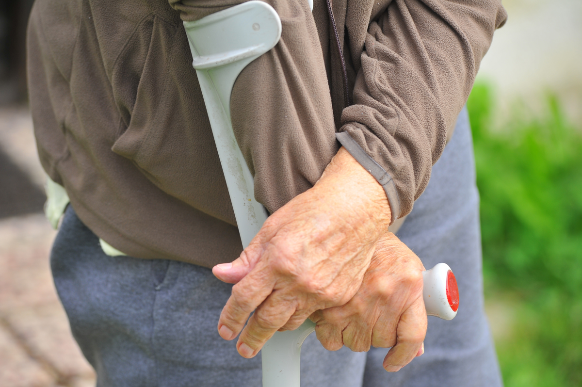 Pomoč na domu: Potrebe vse večje, oskrbovalk ni