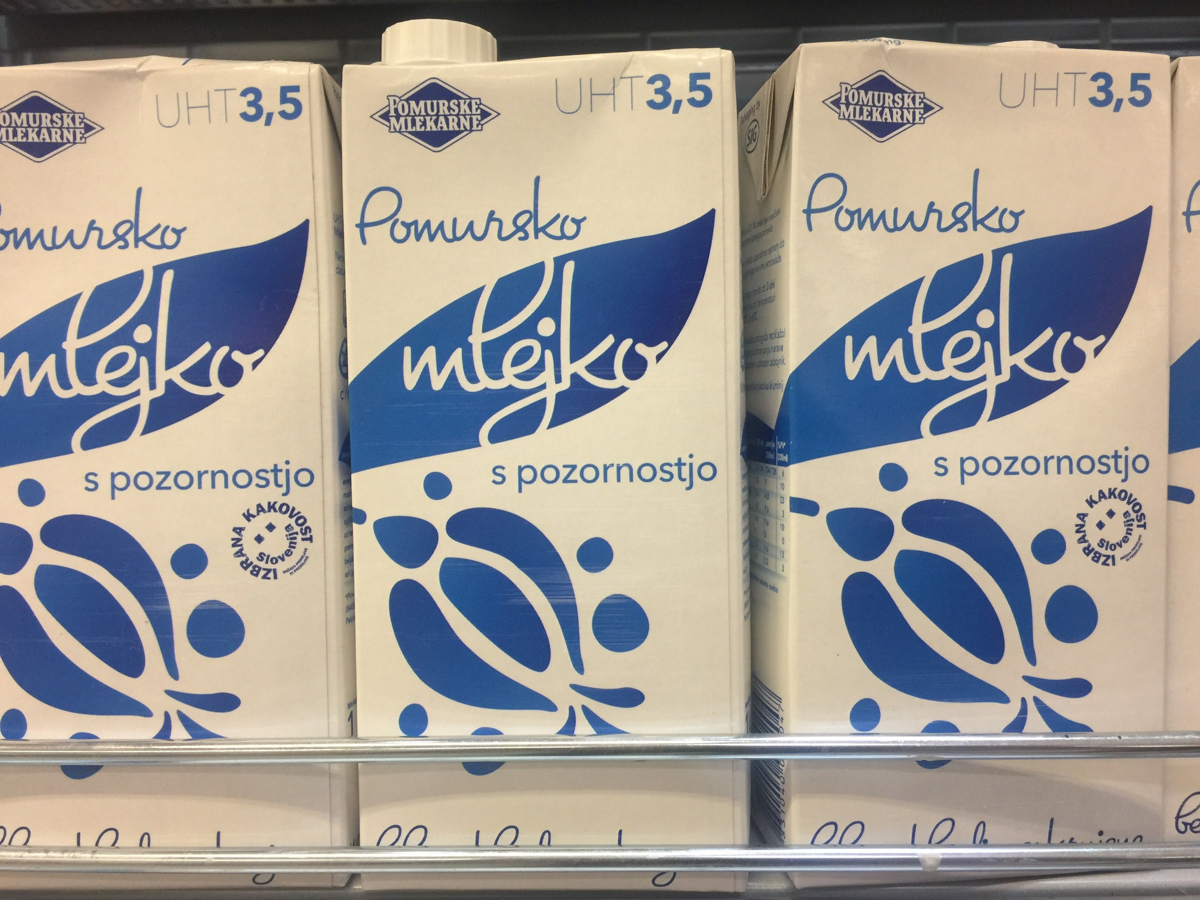 Kupujete slovensko mleko ali po pomoti madžarsko? Poglejte fotografijo!