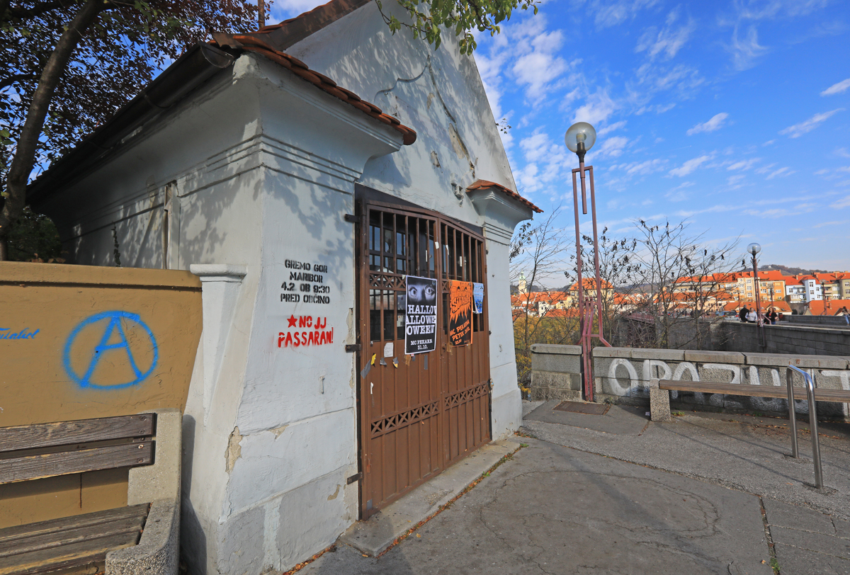 Fištravec ustavil obnovo trafike pri Starem mostu