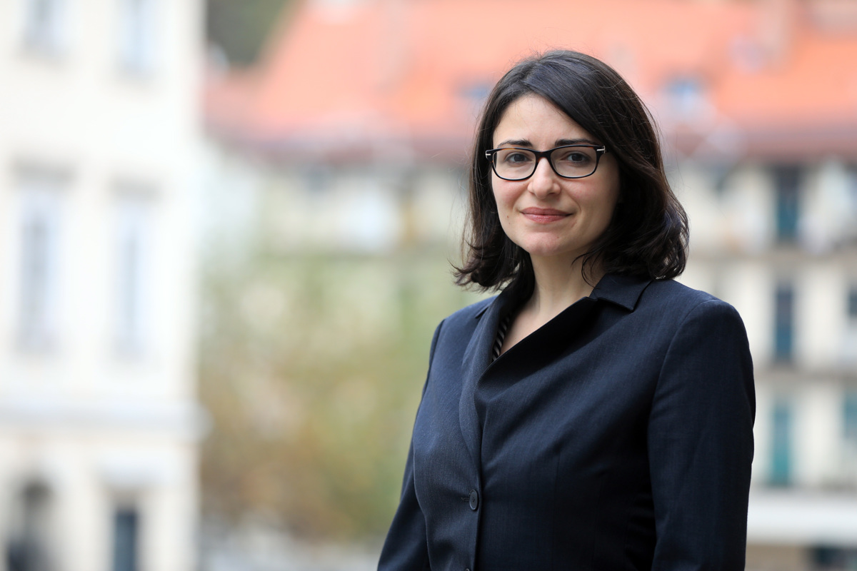 Tekstilne delavke Balkana, antifašizem in rasist na neapeljskem metroju