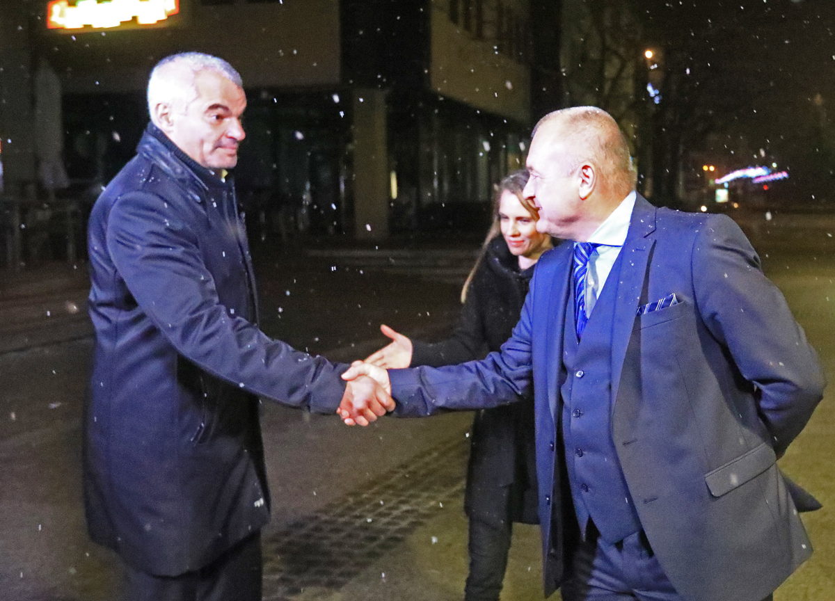 (VEČERNO BRANJE) Iz 212 zgodb se ne da narediti ene