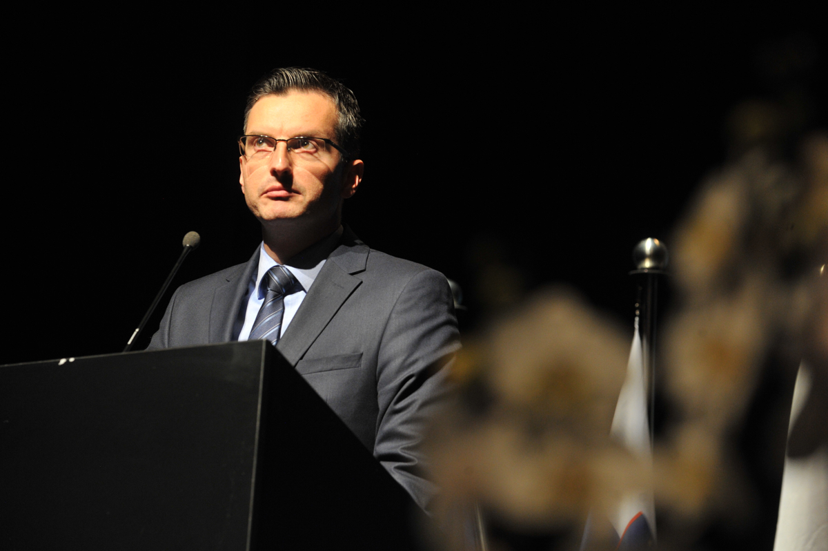 Šarec: Homofobija, rasizem in druge sovražne vsebine zastrupljajo družbo