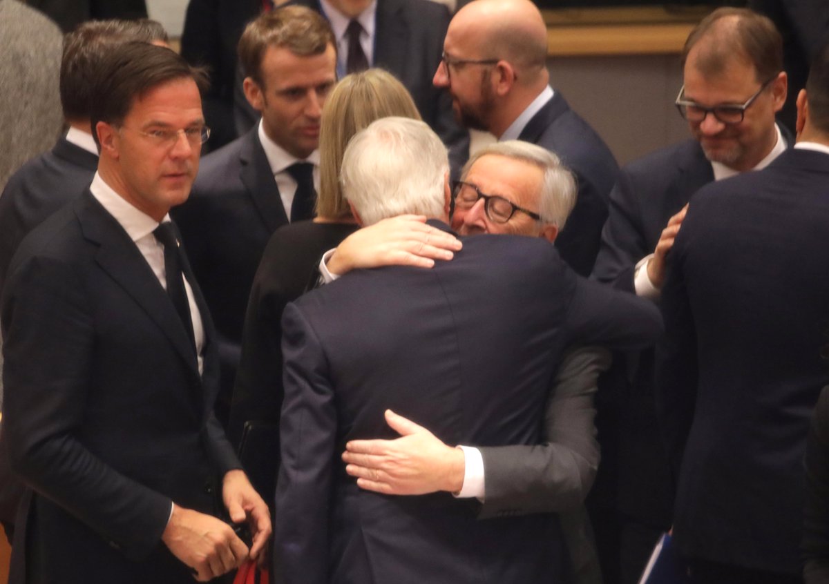 Vrh EU27 potrdil dogovor o brexitu