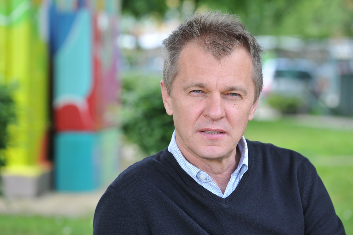 Literarna postaja s Štefanom Kardošem
