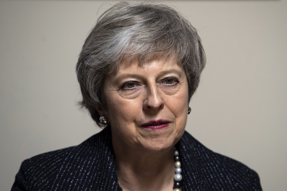 Britanska premierka Mayeva na glasovanje o nezaupnici