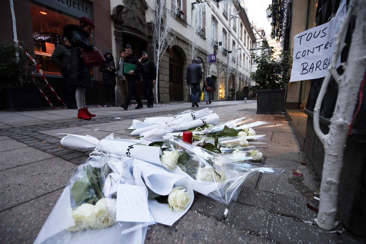 (OD NAŠEGA POROČEVALCA) Strasbourg: "Danes žalujemo, a nič nas ne bo destabiliziralo"