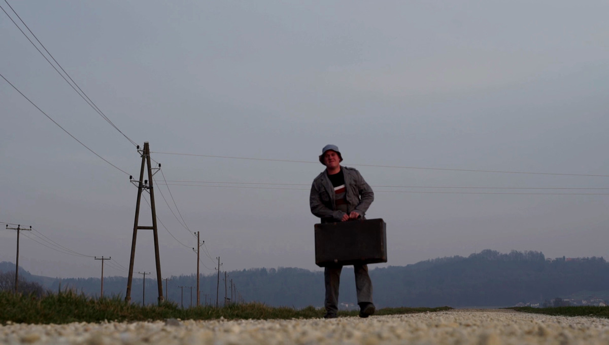 (VIDEO) Na premieri filma Oto igralci tudi zapeli