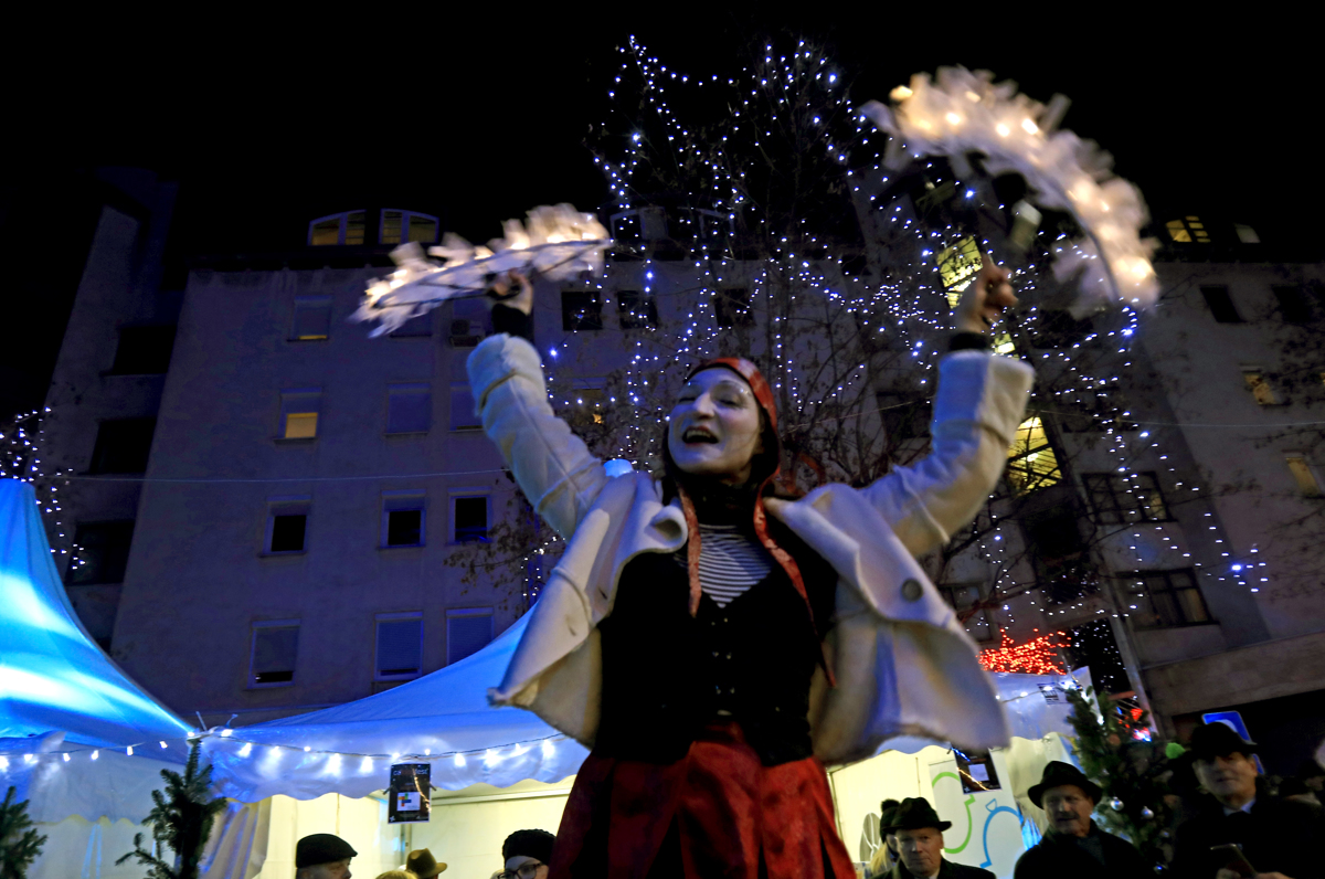 (FOTO) Sinoči se je v Cafovi zgodila pravljica