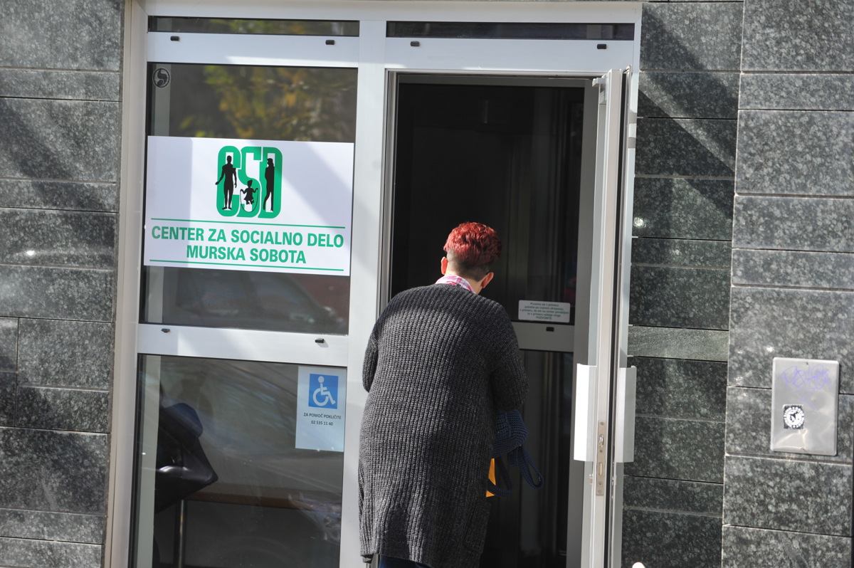 Za 9. januar napovedana enourna opozorilna stavka v centrih za socialno delo