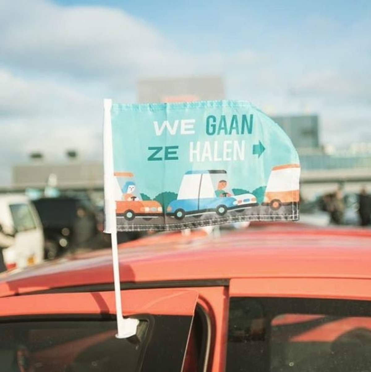 Nizozemci nameravajo s svojimi vozili v Grčijo po begunce