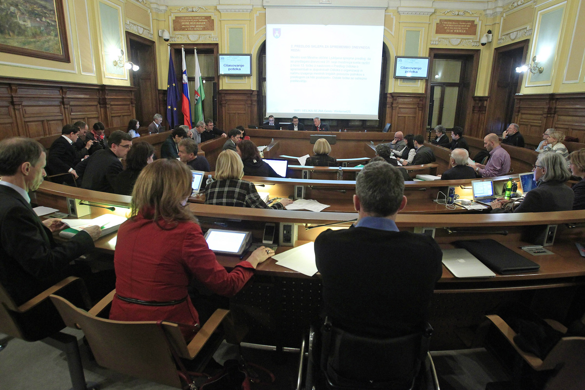 Združeni proti imenovanju Lucije Šikovec Ušaj v odbor za socialno varstvo