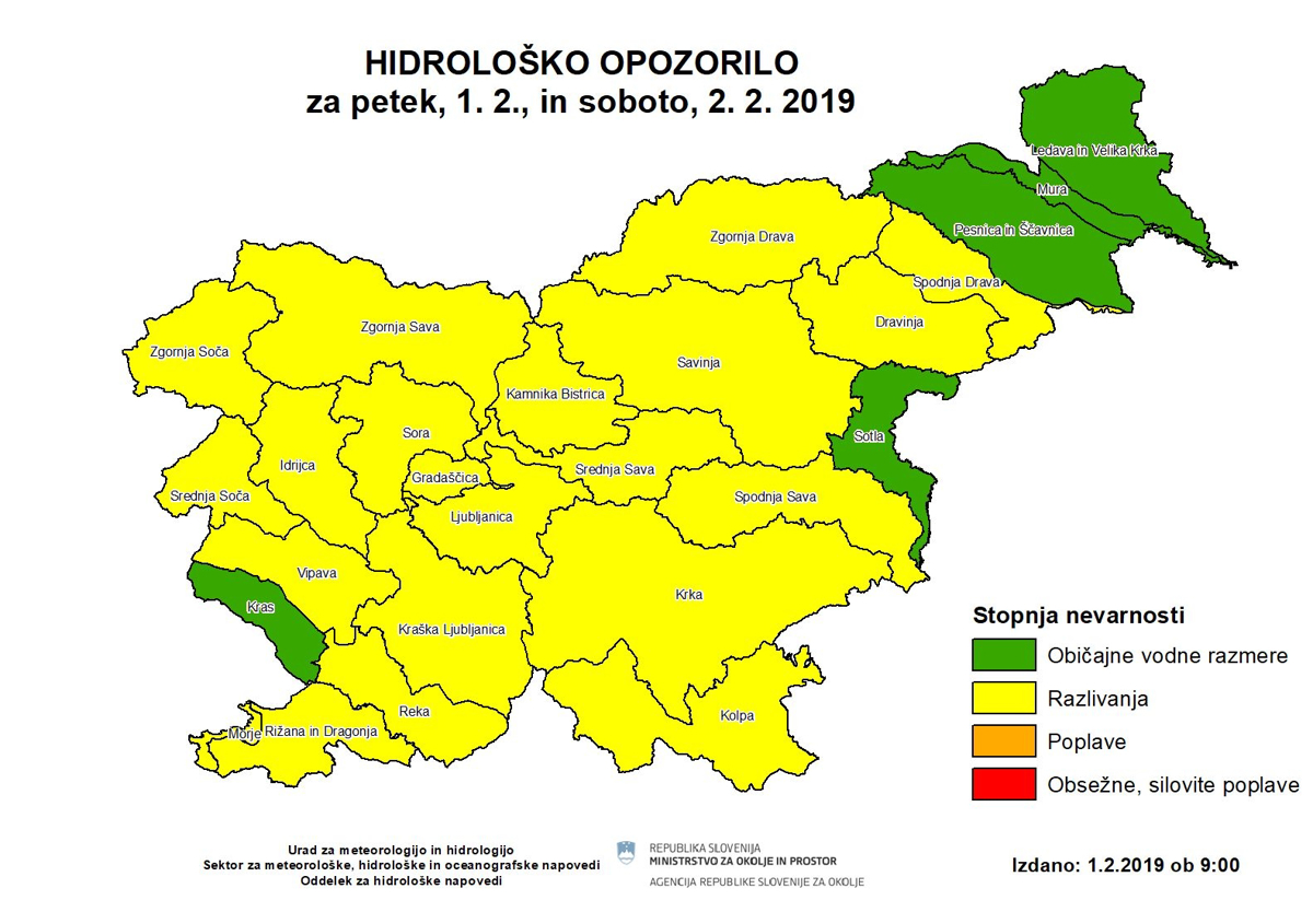 Pred nami je precej topel in deževen konec tedna, opozorilo pred vetrom in poplavljanjem
