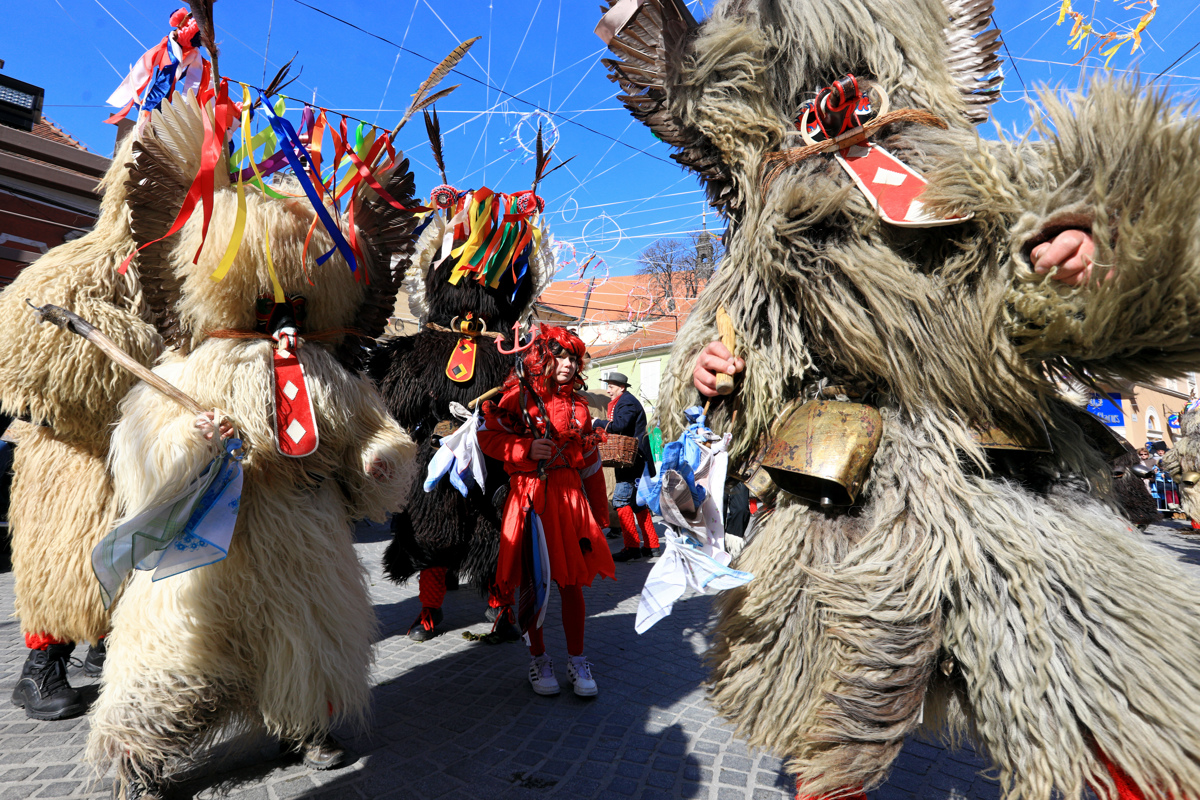 Kažipot pustnih karnevalov po Sloveniji: Maske gor, veselo in norčavo bo