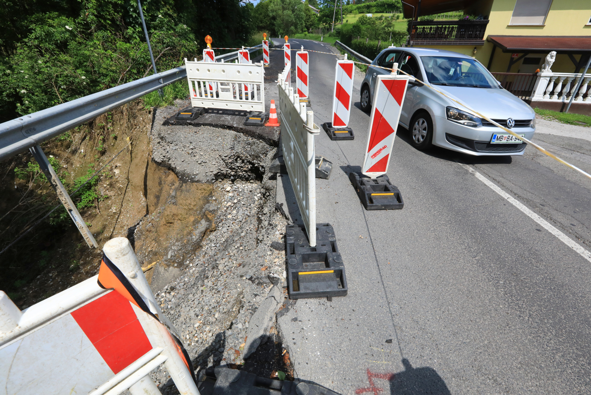 Malečnik: Ena cesta, štirje plazovi, tri zožitve ceste
