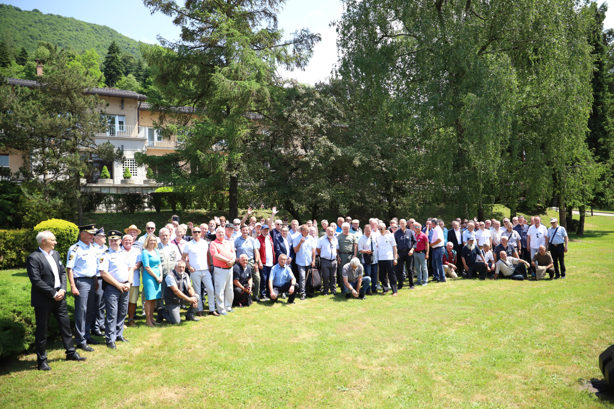 Zbrali so se petdeset let po šolanju v Tacnu