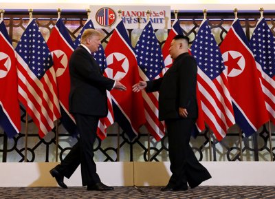 Trump in Kim polna komplimentov