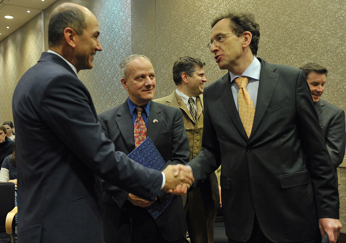 Janez Janša na twitterju nad Žigo Turka: Fidesz in EPP je kot Turk in SDS