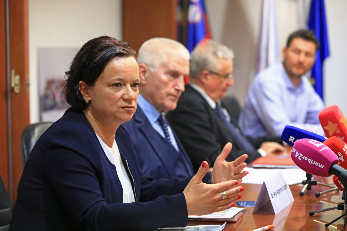 Konferenca o aktualnih vprašanjih našega časa