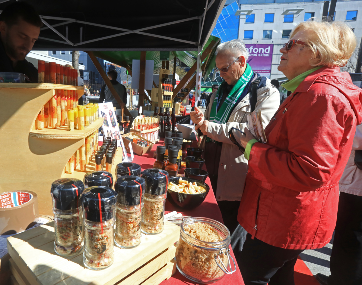 (FOTO in VIDEO) Festival Čili in Čokolada v Mariboru: Ste za čokolado s panceto?