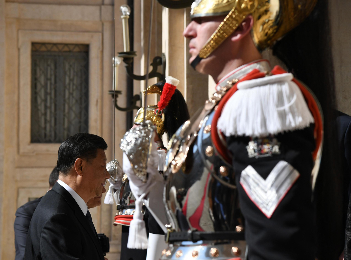 Kitajska trka na vrata Evrope: Kdo jim odpira vrata