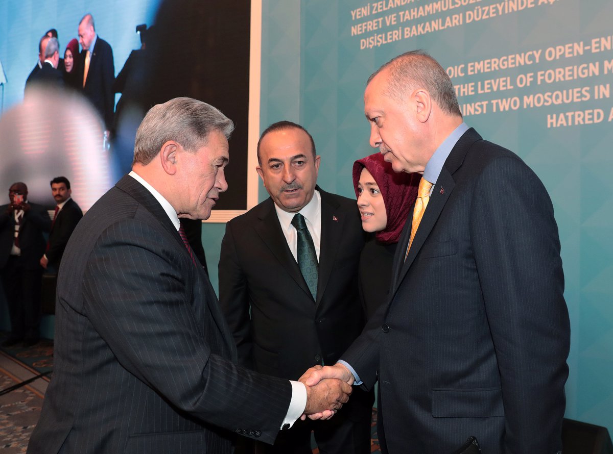 Erdogan spet predvajal napadalčev video napada v Christchurchu, ki je vzel 50 življenj