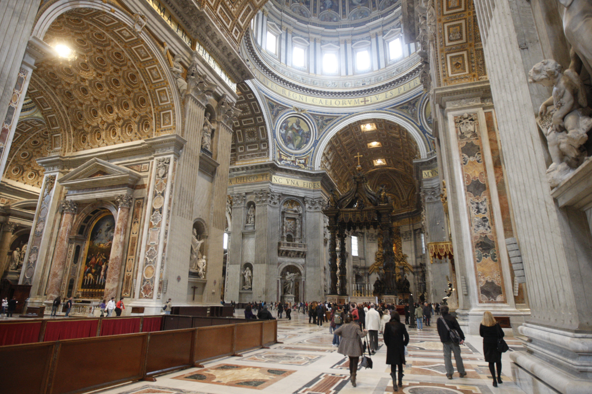 Vatikan: V izključno ženski reviji so se uprle moškemu nadzoru